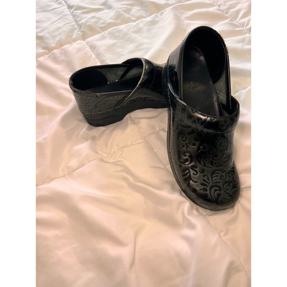 Dansko Shoes - Dansko Womens EU42 Professional Slip On Clog Comfort Black Tooled Patent Leather